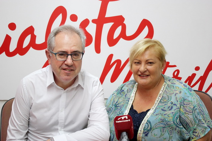 El PSOE reclama la apertura de la cafetería del IES Francisco Javier de Burgos